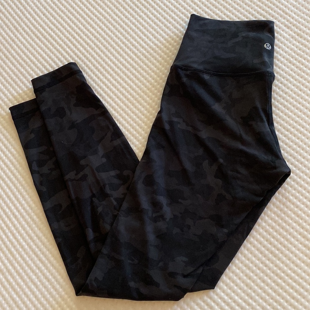 Lululemon 🍋 Camo Wunder Under Tights